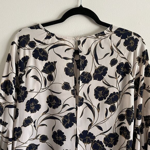 LC Lauren Conrad Runway Women S Floral Bell Sleeves Open Back Flutter Blouse - Picture 11 of 12